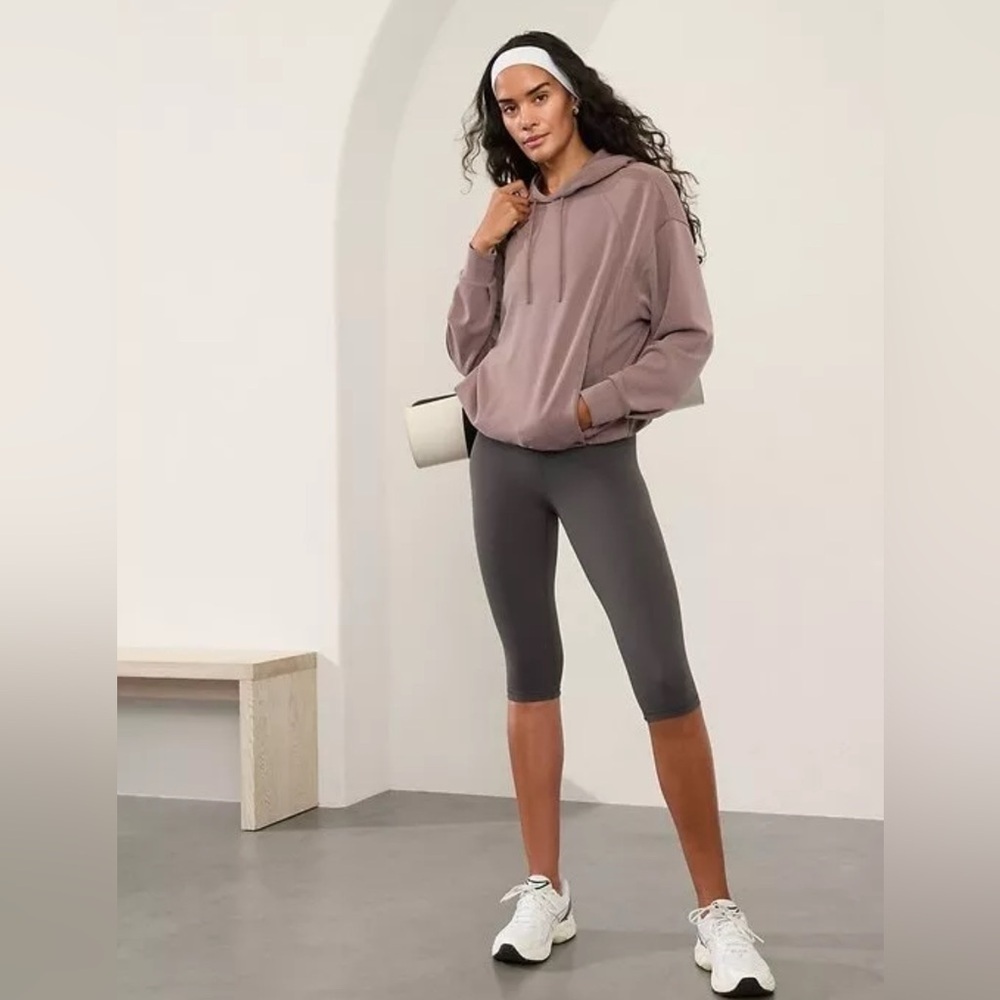 NWT Athleta Seasoft Bubble Hem Smoky Rose Hoodie Size XS.